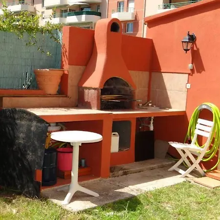 Beautiful 1bedroom With Terrace & Garden Apartment