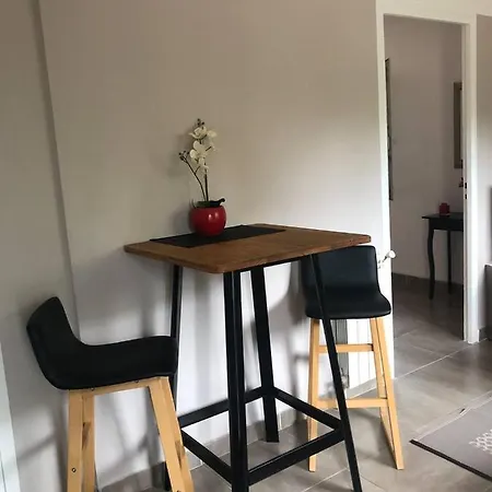 Apartment Beautiful 1bedroom With Terrace & Garden *