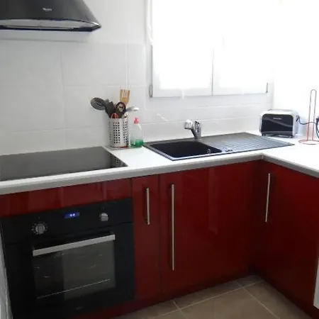 Beautiful 1bedroom With Terrace & Garden